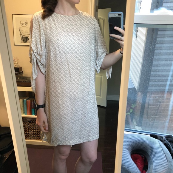 Cream Patterned Dress - Picture 3 of 5